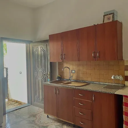 Apartments Durres *